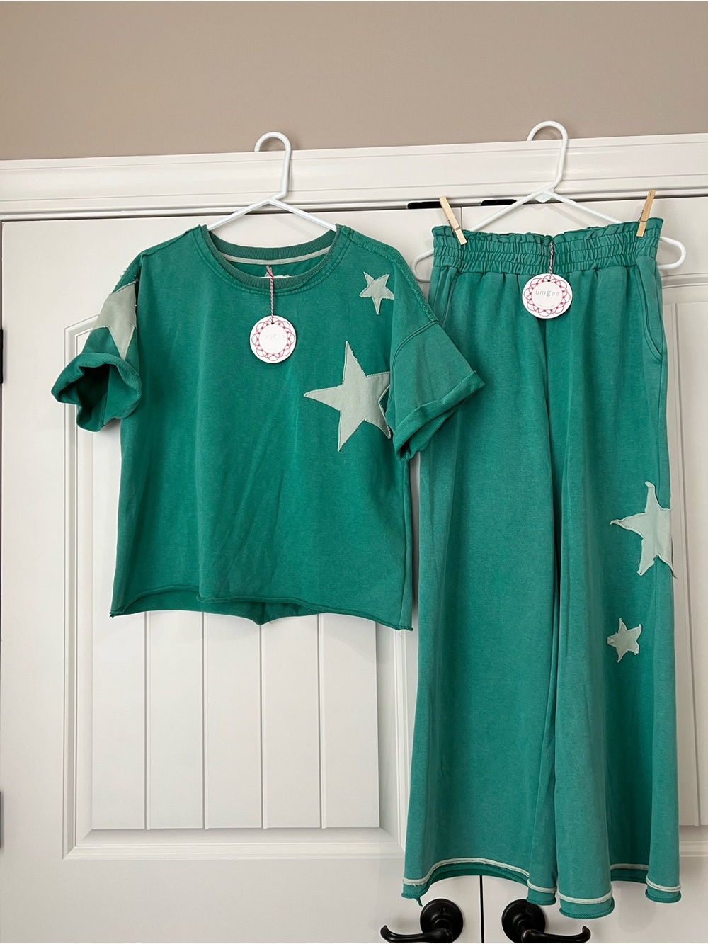 Umgee 2 Piece Green/White Star Matching Set
